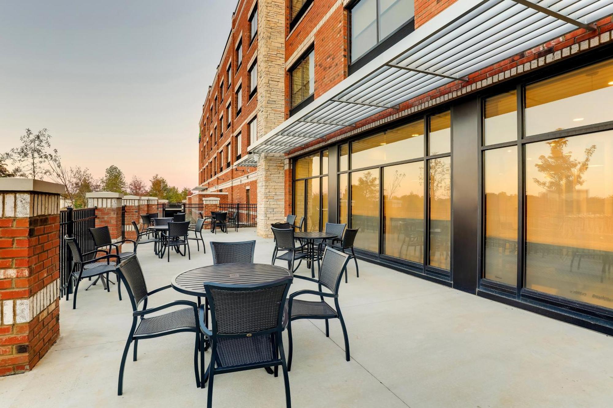 Holiday Inn Express Holly Springs - Raleigh Area By Ihg 外观 照片