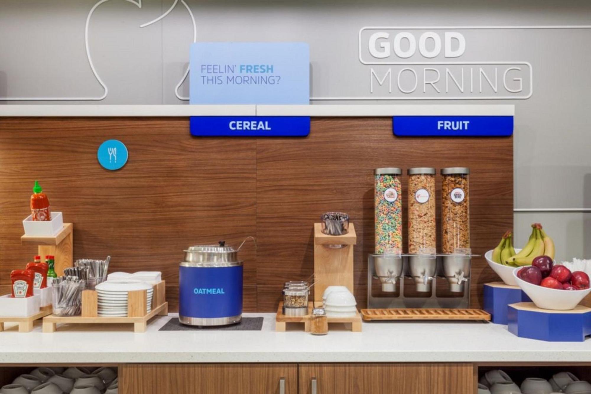 Holiday Inn Express Holly Springs - Raleigh Area By Ihg 外观 照片