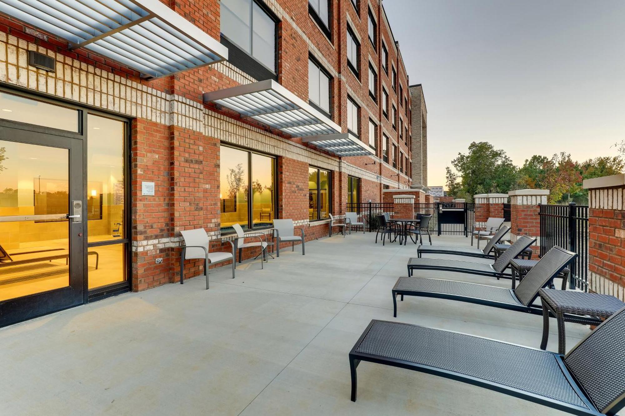 Holiday Inn Express Holly Springs - Raleigh Area By Ihg 外观 照片